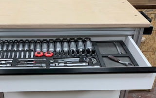 Making your own workshop trolley – with profile(s) 20 Making your own workshop trolley – with profile(s)
