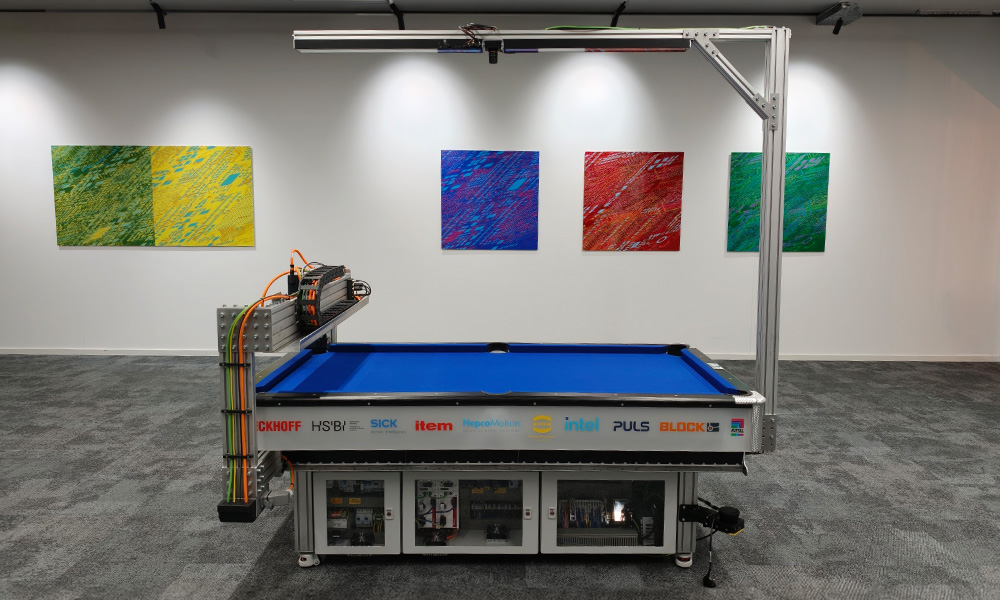 Playing billiards A new way of playing billiards – the toughest opponent is a robot
